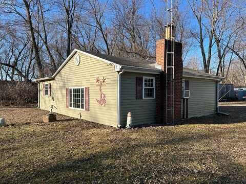 6626 N Earl Avenue, Oak Harbor, OH 43449
