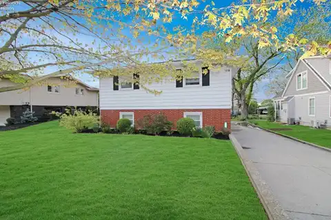 1318 E 4th Street, Marblehead, OH 43440