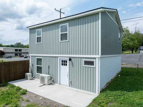 11 N 13th ST, Van Buren, AR 72956
