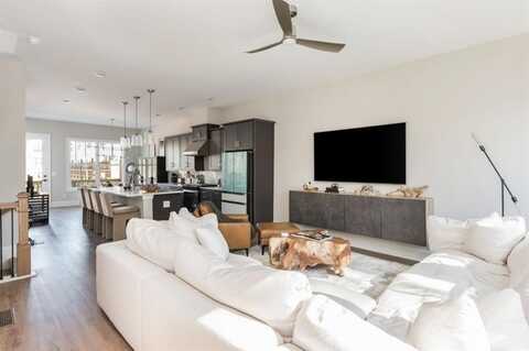 1371 Walking Way, Atlanta, GA 30316