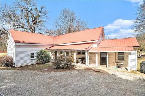 204 Emory Street, Oxford, GA 30054