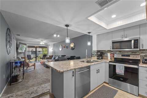 8140 Summerlin Village Circle, Fort Myers, FL 33919