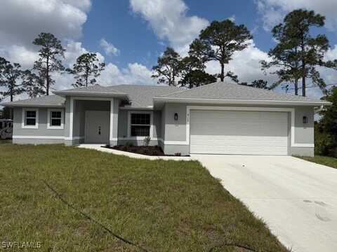 913 Desoto Avenue, Lehigh Acres, FL 33972