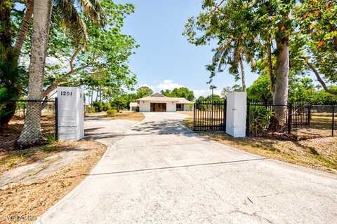 1201 Saint Clair Shores Road, Naples, FL 34104