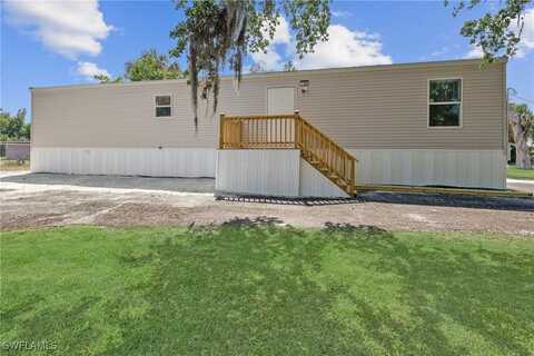 7728 Breeze Drive, North Fort Myers, FL 33917