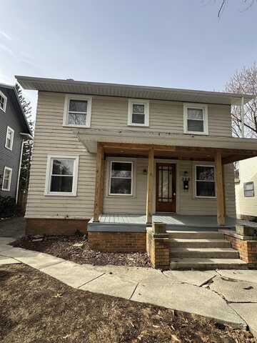 208 Mckinnie Circle, Fort Wayne, IN 46806