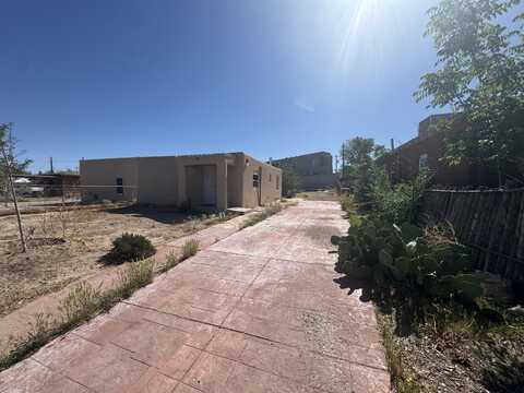 910 Franciscan Street NE, Albuquerque, NM 87102