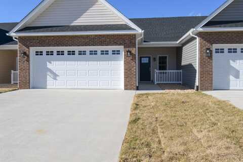 52 FOSSIL DR, STUARTS DRAFT, VA 24477