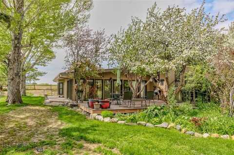 726 US Highway 10 W, Livingston, MT 59047