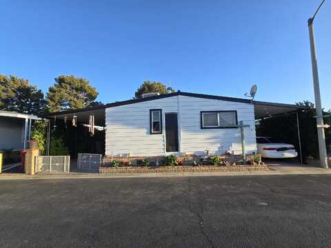 48303 20th St W, Spc, Lancaster, CA 93534