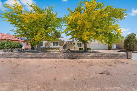 10341 N Loop Boulevard, California City, CA 93505