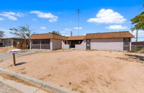 7517-7519 California City Boulevard, California City, CA 93505