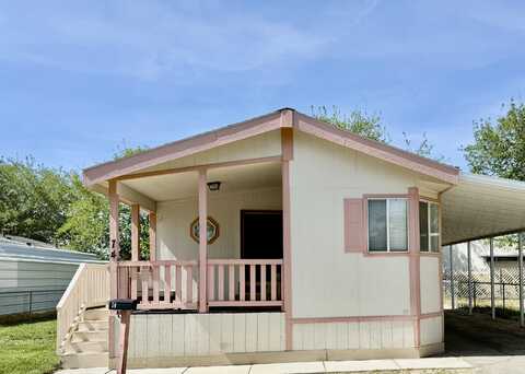 45800 Challenger Way, Lancaster, CA 93535