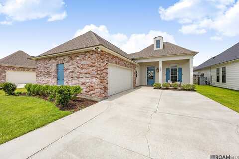 538 Flycatcher Dr, Baton Rouge, LA 70810