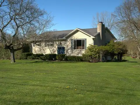 8375 HAMOT Road, Erie, PA 16509