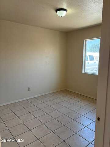 7142 DALE Road, El Paso, TX 79915