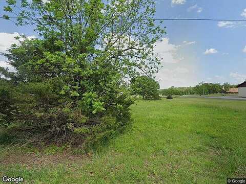 4Th St #8, Horseshoe Bend, AR 72512