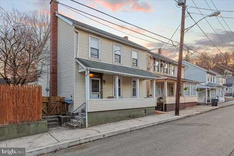 Church, SLATINGTON, PA 18080