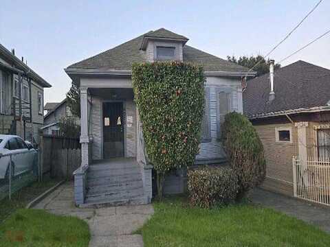 Mera, OAKLAND, CA 94601