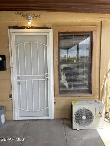3505 Douglas unit: Studio, El Paso, TX 79903