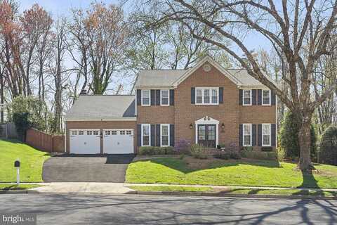 Hunting Ridge, MC LEAN, VA 22101