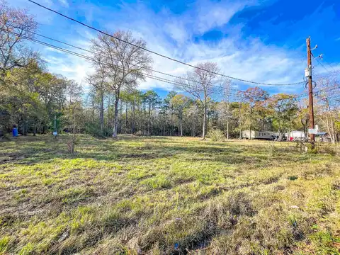 Sutton, Vidor, TX 77662