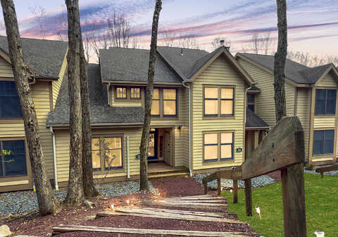 Oak, TANNERSVILLE, PA 18372