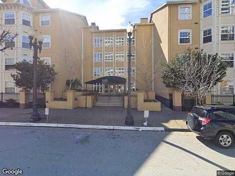 10Th, OAKLAND, CA 94607