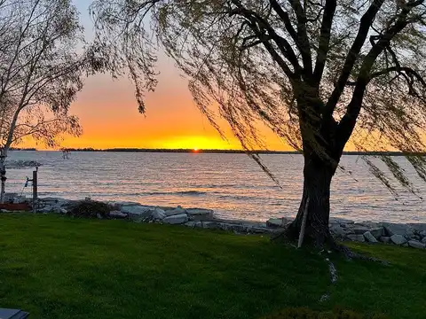 Rileys Point, STURGEON BAY, WI 54235