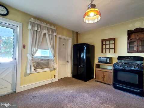Ridgeway, READING, PA 19605