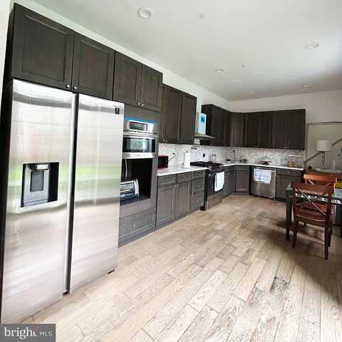 13Th, PHILADELPHIA, PA 19140