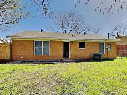 Schilder, RIVER OAKS, TX 76114