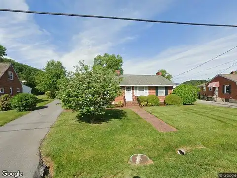 Fairburn, ROANOKE, VA 24018
