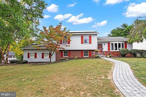 Moore, HANOVER, PA 17331