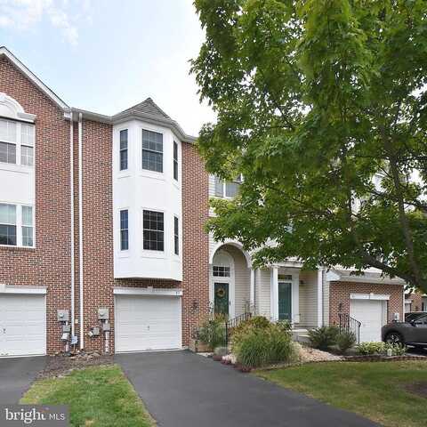 Hunt Club, COLLEGEVILLE, PA 19426