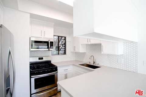 Manitoba St, Playa Del Rey, CA 90293