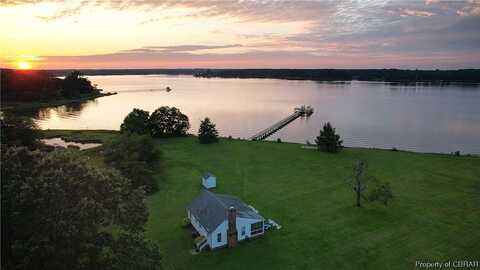 Ditchley, GLOUCESTER, VA 23061
