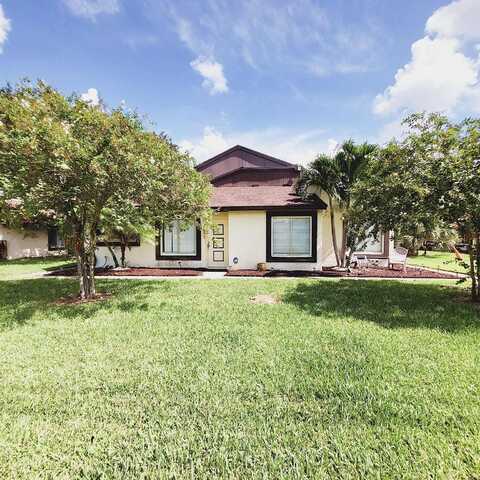 Bosque Ln, West Palm Beach, FL 33415