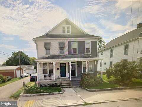Terrace, HANOVER, PA 17331