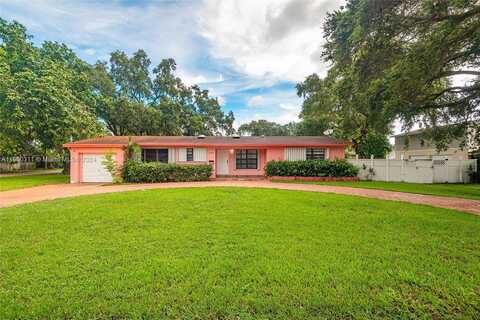 13Th, PEMBROKE PINES, FL 33023