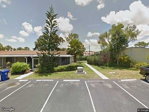 7Th Sq, Vero Beach, FL 32962