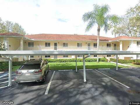 Amberly Cir, Naples, FL 34112