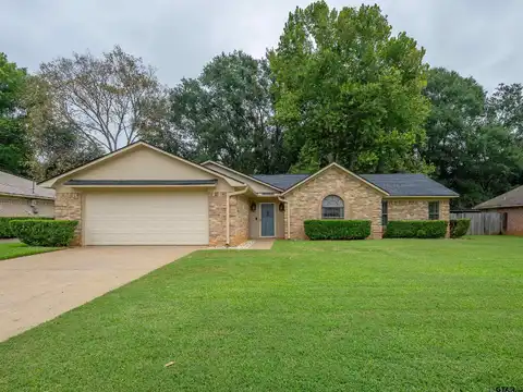 Peggy, WHITEHOUSE, TX 75791