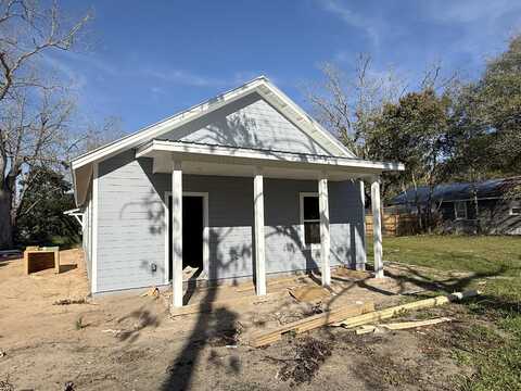 W Orange Avenue, DeFuniak Springs, FL 32435