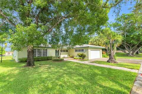 White Oak, MIAMI LAKES, FL 33014