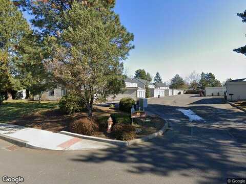 Ne Village Squire Ave, Gresham, OR 97030