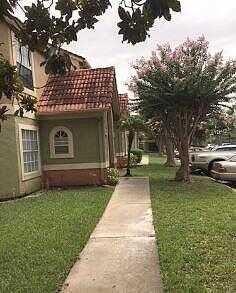 Fountainhead Cir, Kissimmee, FL 34741