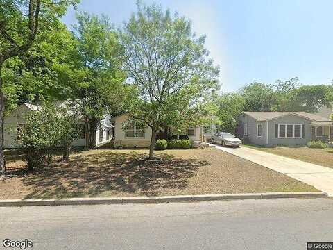 W Main St, Kerrville, TX 78028