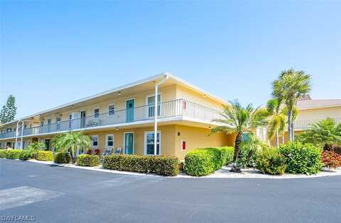 Charlemagne Blvd, Naples, FL 34112