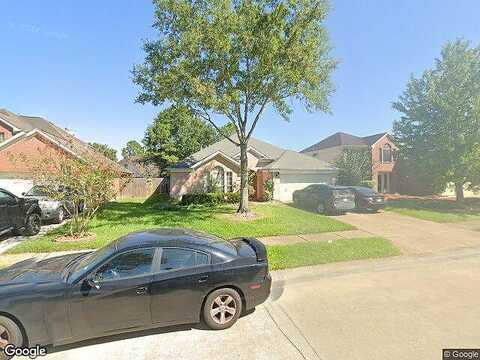 Davey Oaks St, Pearland, TX 77584